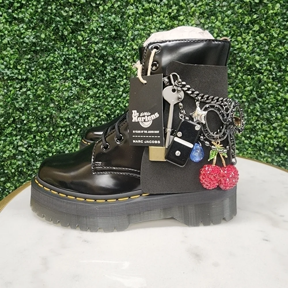 SOLD 😪DR. MARTENS X MARC JACOBS CHARM JADON BOOT - Picture 13 of 15